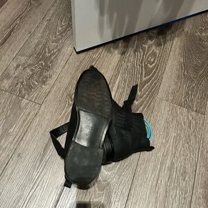 Guess ankle boots